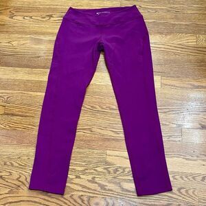 Beyond Yoga Magenta Leggings
